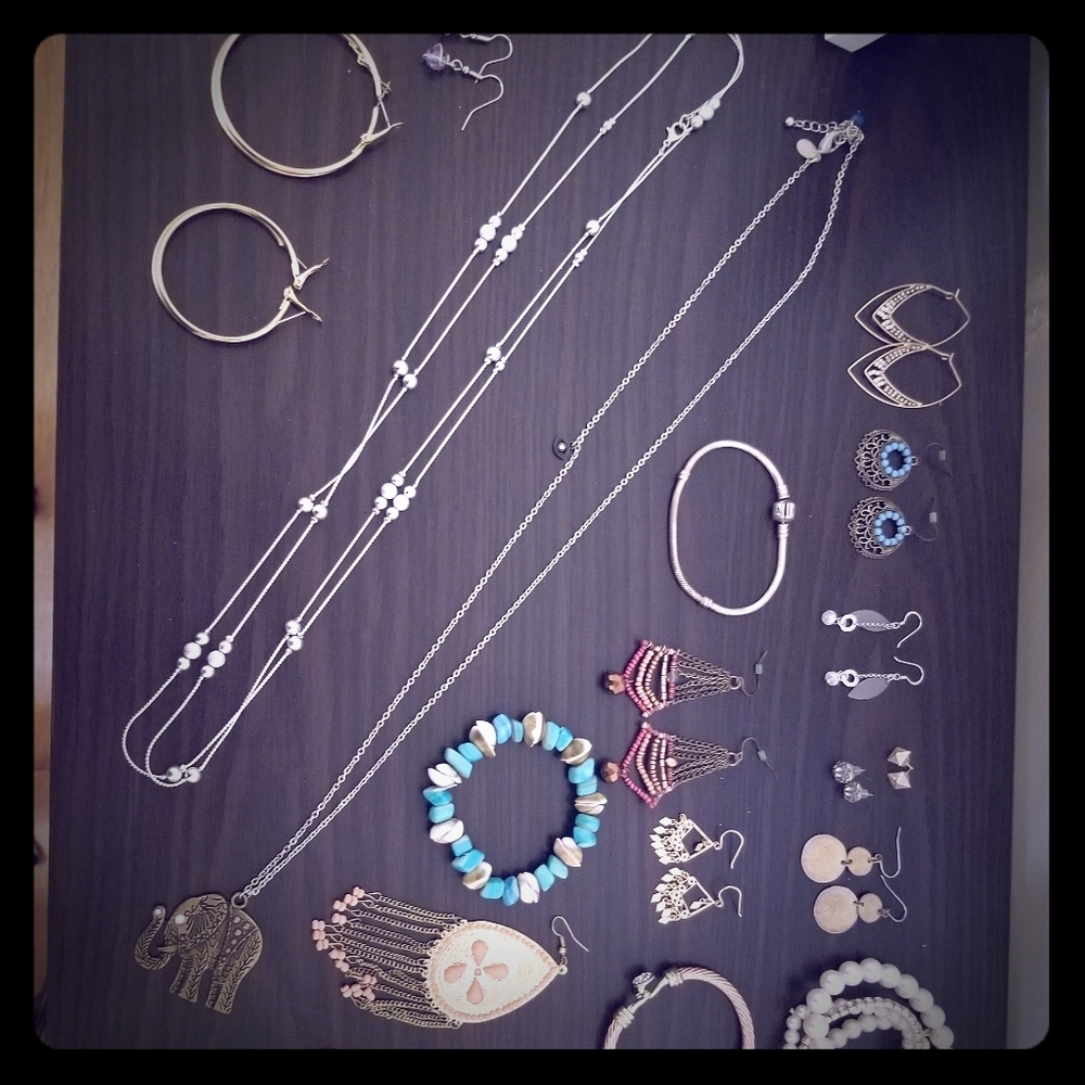 Lotss of jewelry